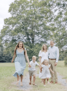 What to Wear for your Spring Family Photos